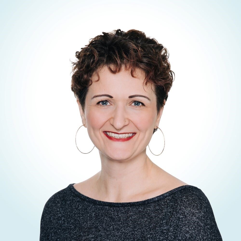 katarzyna-nieniewska-headshot-1